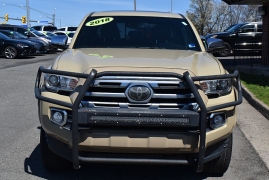 Used 2018  Toyota Tacoma Double Cab 5' Bed V6 4x4 &lpar;Natl&rpar; at Auto Finance Center LLC near Woodbridge&comma; VA