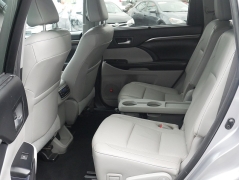 Used 2016 Toyota Highlander 4d SUV AWD Limited Platinum at Auto Finance Center LLC near Woodbridge, VA