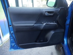 Used 2017  Toyota Tacoma Double Cab 5' Bed V6 4x4 (Natl) at Auto Finance Center LLC near Woodbridge, VA