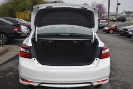 Used 2017  Honda Accord Sedan 4d Sport SE CVT at Auto Finance Center LLC near Woodbridge&comma; VA