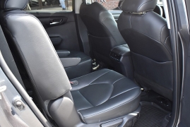 Used 2020  Toyota Highlander 4d SUV AWD XLE at Auto Finance Center LLC near Woodbridge&comma; VA