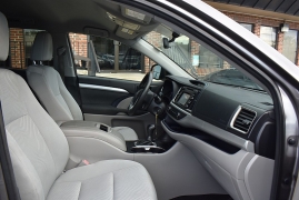 Used 2016  Toyota Highlander FWD 4dr V6 LE &lpar;Natl&rpar; at Auto Finance Center LLC near Woodbridge&comma; VA