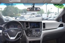 Used 2015  Toyota Sienna 5dr Van LE FWD &lpar;Natl&rpar; at Auto Finance Center LLC near Woodbridge&comma; VA