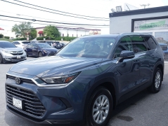 Used 2024  Toyota Grand Highlander FWD &lpar;Natl&rpar; at Auto Finance Center LLC near Woodbridge&comma; VA