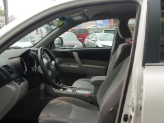 Used 2013  Toyota Highlander 4d SUV AWD at Auto Finance Center LLC near Woodbridge&comma; VA