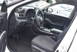 Used 2023  Toyota Highlander FWD &lpar;Natl&rpar; at Auto Finance Center LLC near Woodbridge&comma; VA