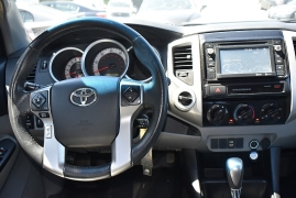 Used 2015  Toyota Tacoma 4WD Double Cab V6 &lpar;Natl&rpar; at Auto Finance Center LLC near Woodbridge&comma; VA