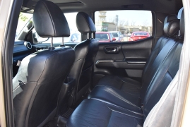 Used 2018  Toyota Tacoma Double Cab 5' Bed V6 4x4 &lpar;Natl&rpar; at Auto Finance Center LLC near Woodbridge&comma; VA