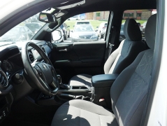 Used 2016  Toyota Tacoma 4WD Double Cab V6 &lpar;Natl&rpar; at Auto Finance Center LLC near Woodbridge&comma; VA