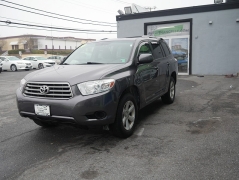 Used 2011  Toyota Highlander FWD 4dr V6 &lpar;Natl&rpar; at Auto Finance Center LLC near Woodbridge&comma; VA