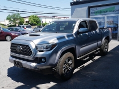 Used 2018  Toyota Tacoma Double Cab 5' Bed V6 4x4 &lpar;Natl&rpar; at Auto Finance Center LLC near Woodbridge&comma; VA