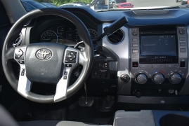 Used 2018  Toyota Tundra 4WD CrewMax 5&period;5' Bed 5&period;7L FFV &lpar;Natl&rpar; at Auto Finance Center LLC near Woodbridge&comma; VA