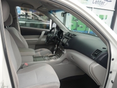 Used 2013  Toyota Highlander 4d SUV AWD at Auto Finance Center LLC near Woodbridge&comma; VA