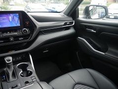 Used 2023 Toyota Highlander XSE FWD at Auto Finance Center LLC near Woodbridge, VA