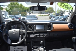 Used 2017  Toyota Tacoma Double Cab 5' Bed V6 4x2 AT &lpar;Natl&rpar; at Auto Finance Center LLC near Woodbridge&comma; VA