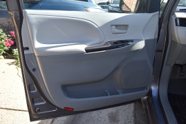 Used 2014 Toyota Sienna 4d Wagon L at Auto Finance Center LLC near Woodbridge, VA