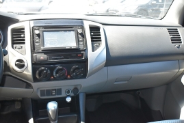 Used 2015  Toyota Tacoma 4WD Double Cab V6 &lpar;Natl&rpar; at Auto Finance Center LLC near Woodbridge&comma; VA