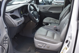 Used 2015  Toyota Sienna 5dr Van LE FWD &lpar;Natl&rpar; at Auto Finance Center LLC near Woodbridge&comma; VA