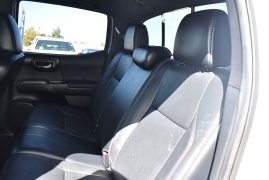 Used 2017  Toyota Tacoma Double Cab 5' Bed V6 4x4 &lpar;Natl&rpar; at Auto Finance Center LLC near Woodbridge&comma; VA