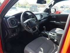 Used 2018  Toyota Tacoma Double Cab 5' Bed V6 4x4 &lpar;Natl&rpar; at Auto Finance Center LLC near Woodbridge&comma; VA