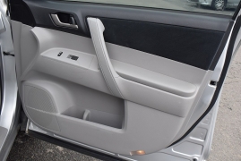 Used 2011  Toyota Highlander FWD 4dr V6 &lpar;Natl&rpar; at Auto Finance Center LLC near Woodbridge&comma; VA