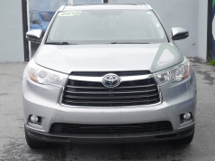 Used 2016 Toyota Highlander 4d SUV AWD Limited Platinum at Auto Finance Center LLC near Woodbridge, VA