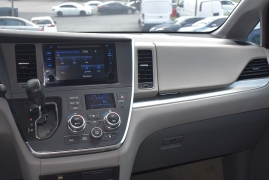 Used 2015  Toyota Sienna 5dr Van LE FWD &lpar;Natl&rpar; at Auto Finance Center LLC near Woodbridge&comma; VA