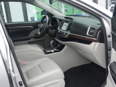 Used 2016 Toyota Highlander 4d SUV AWD Limited Platinum at Auto Finance Center LLC near Woodbridge, VA