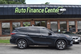 Used 2022 Toyota Highlander XLE FWD at Auto Finance Center LLC near Woodbridge, VA