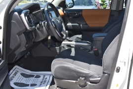 Used 2017  Toyota Tacoma Double Cab 5' Bed V6 4x2 AT &lpar;Natl&rpar; at Auto Finance Center LLC near Woodbridge&comma; VA