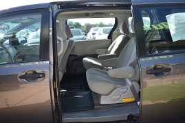 Used 2014 Toyota Sienna 4d Wagon L at Auto Finance Center LLC near Woodbridge, VA
