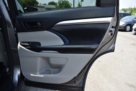 Used 2017 Toyota Highlander 4d SUV FWD LE Plus at Auto Finance Center LLC near Woodbridge, VA