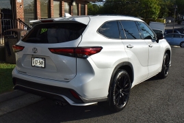 Used 2023  Toyota Highlander FWD &lpar;Natl&rpar; at Auto Finance Center LLC near Woodbridge&comma; VA