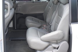 Used 2015  Toyota Sienna 5dr Van LE FWD &lpar;Natl&rpar; at Auto Finance Center LLC near Woodbridge&comma; VA