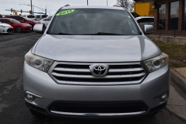Used 2011  Toyota Highlander FWD 4dr V6 &lpar;Natl&rpar; at Auto Finance Center LLC near Woodbridge&comma; VA