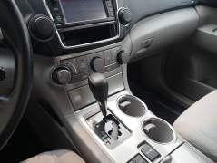 Used 2013  Toyota Highlander 4d SUV AWD at Auto Finance Center LLC near Woodbridge&comma; VA