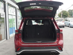 Used 2023  Toyota Highlander FWD &lpar;Natl&rpar; at Auto Finance Center LLC near Woodbridge&comma; VA