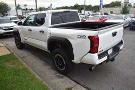 Used 2025  Toyota Tacoma 4WD Double Cab Bed &lpar;Natl&rpar; at Auto Finance Center LLC near Woodbridge&comma; VA