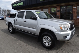Used 2012  Toyota Tacoma 2WD Double Cab PreRunner V6 Short Bed at Auto Finance Center LLC near Woodbridge&comma; VA