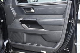 Used 2025  Toyota Tundra 4WD Limited CrewMax 6&period;5ft Bed at Auto Finance Center LLC near Woodbridge&comma; VA