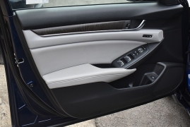 Used 2018  Honda Accord Sedan 4d EX-L 1&period;5L w&sol;Navigation at Auto Finance Center LLC near Woodbridge&comma; VA