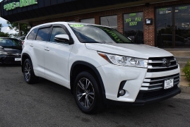 Used 2017 Toyota Highlander 4d SUV AWD LE Plus at Auto Finance Center LLC near Woodbridge, VA
