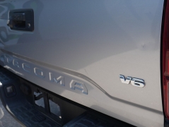 Used 2018  Toyota Tacoma Double Cab 5' Bed V6 4x4 &lpar;Natl&rpar; at Auto Finance Center LLC near Woodbridge&comma; VA