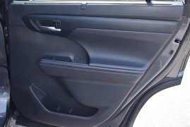 Used 2020  Toyota Highlander 4d SUV AWD XLE at Auto Finance Center LLC near Woodbridge&comma; VA