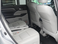 Used 2016 Toyota Highlander 4d SUV AWD Limited Platinum at Auto Finance Center LLC near Woodbridge, VA