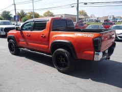 Used 2018  Toyota Tacoma Double Cab 5' Bed V6 4x4 &lpar;Natl&rpar; at Auto Finance Center LLC near Woodbridge&comma; VA