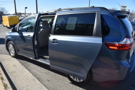 Used 2015  Toyota Sienna 5dr Van FWD (Natl) at Auto Finance Center LLC near Woodbridge, VA