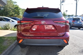 Used 2022 Toyota Highlander LE AWD at Auto Finance Center LLC near Woodbridge, VA