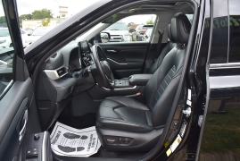Used 2022 Toyota Highlander XLE AWD at Auto Finance Center LLC near Woodbridge, VA