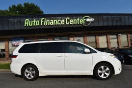 Used 2015  Toyota Sienna 5dr Van LE FWD &lpar;Natl&rpar; at Auto Finance Center LLC near Woodbridge&comma; VA